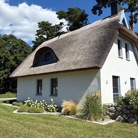 Fischerhuus Holiday home Zirchow